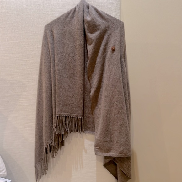 360 Cashmere Wrap Sweater with Fringe Detail - Picture 4 of 4